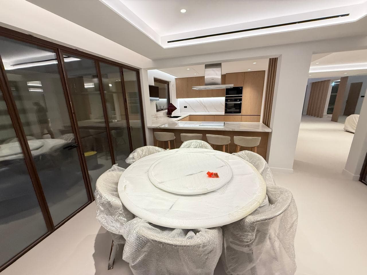 Dining Lounge · Pre-Handover
